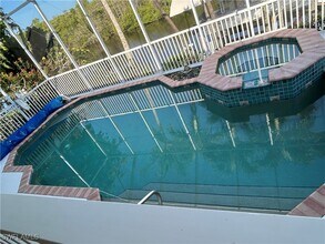 1521 Gordon River Ln in Naples, FL - Building Photo - Building Photo