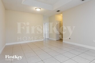 213 SW 15th Pl in Homestead, FL - Building Photo - Building Photo