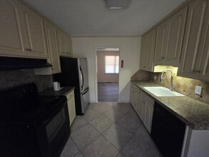 3985 Roxbury Rd in Jackson, MS - Building Photo - Building Photo