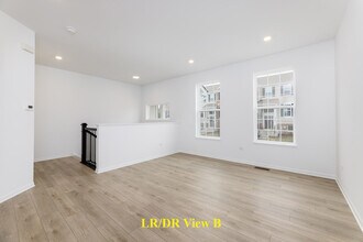 1703 Neubauer Cir in Lindenhurst, IL - Foto de edificio - Building Photo