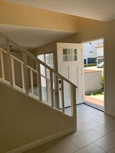 450-456 Coronado Ave in Long Beach, CA - Foto de edificio - Interior Photo