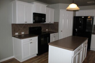 7511 Evanwood Dr in Temple, TX - Building Photo - Building Photo