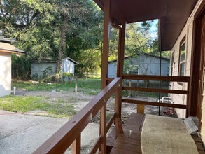 1045 Ontario St in Jacksonville, FL - Foto de edificio - Building Photo