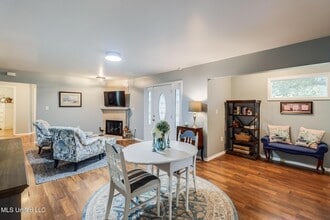 419 E 2nd St, Unit 1 in Long Beach, MS - Building Photo - Building Photo