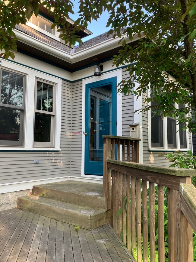 property at 3300 S New York Ave