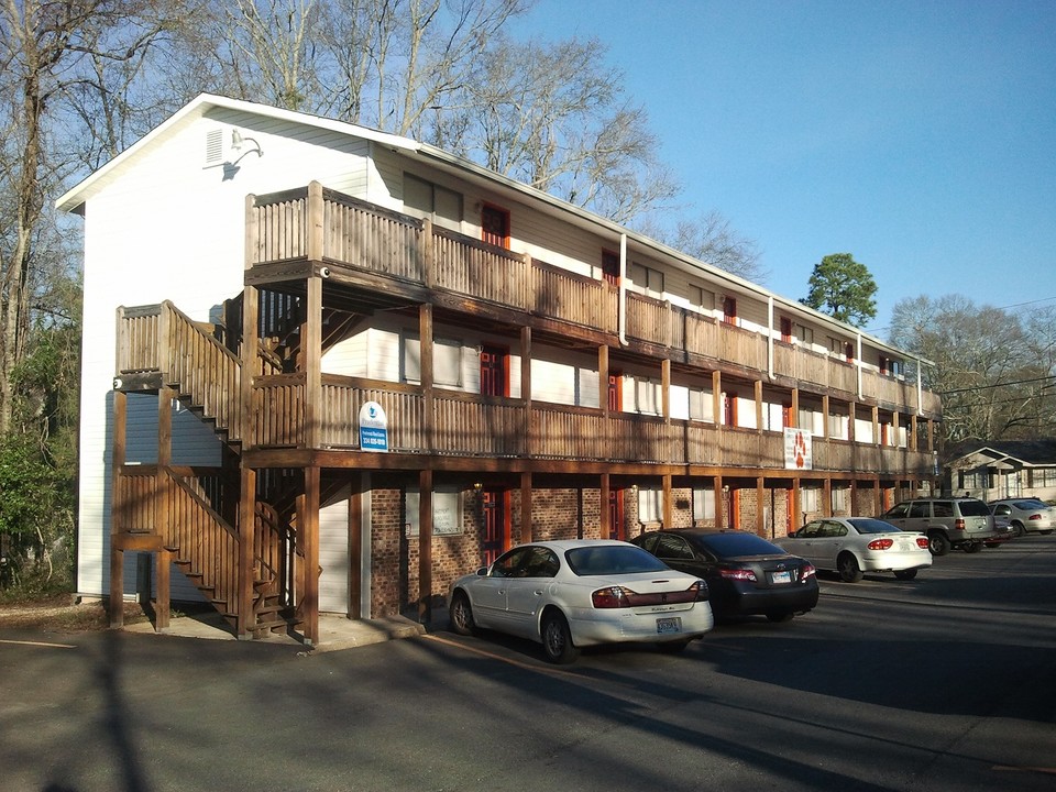 Ross Point Apartments in Auburn, AL - Foto de edificio