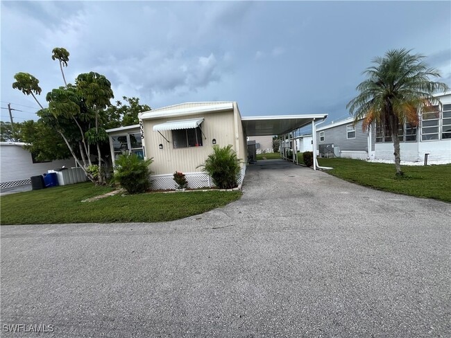 property at 2035-2035 Seagrape Ct