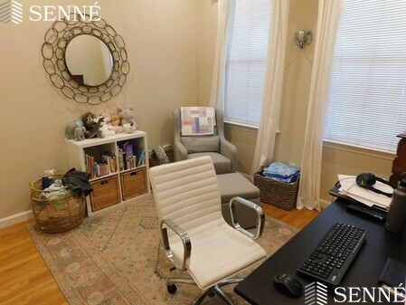 340 Franklin St, Unit 11