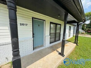 2617 Venetian Way NW in Huntsville, AL - Building Photo - Building Photo