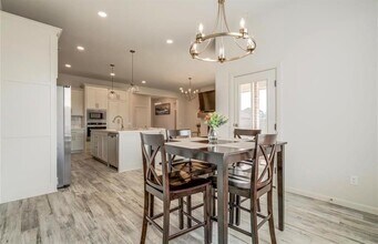 2509 Crystal Creek Dr in Yukon, OK - Building Photo - Building Photo