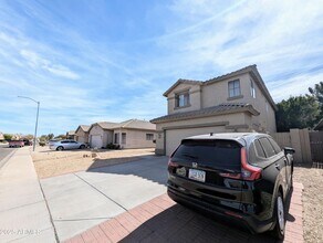 8861 W Paradise Dr in Peoria, AZ - Building Photo - Building Photo