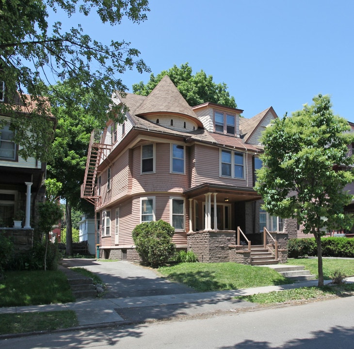 83 Rutgers St in Rochester, NY - Foto de edificio