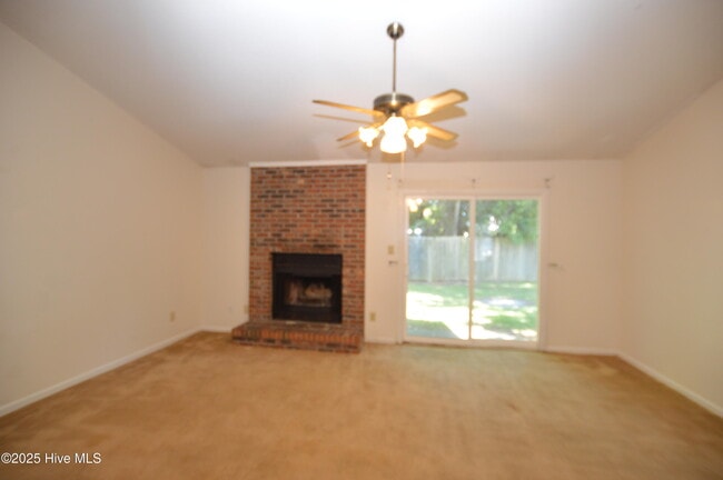 1955 Rolling Ridge Dr in Jacksonville, NC - Building Photo - Building Photo