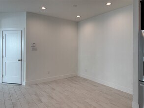 10030 Crescendo Wy in Rosharon, TX - Foto de edificio - Building Photo