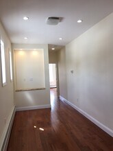 42 Beacon Ave in Jersey City, NJ - Building Photo - Building Photo