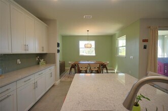 22990 Scaglione Dr in Lutz, FL - Foto de edificio - Building Photo