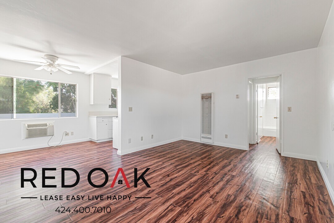 400 N Mentor Ave in Pasadena, CA - Building Photo