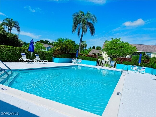 property at 1590 Trafalgar Ln