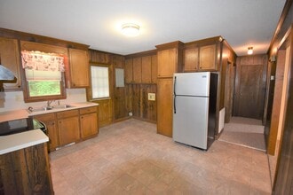 224 Pinecrest Dr in Lexington, NC - Building Photo - Building Photo