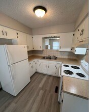 703 N Frandsen Rd in Independence, MO - Building Photo - Building Photo