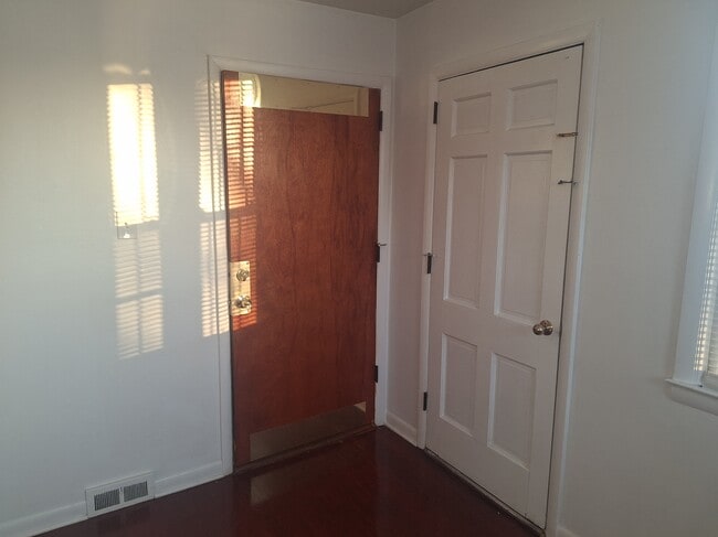 376 Beverly Boulevard 2nd floor, Unit Second floor in Upper Darby, PA - Building Photo - Building Photo