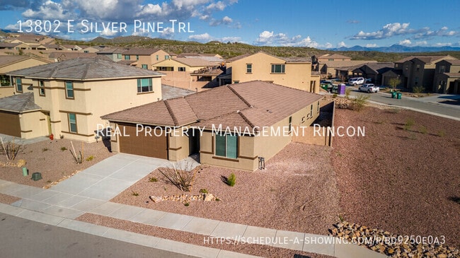 13802 E Silver Pne Trl in Vail, AZ - Foto de edificio - Building Photo