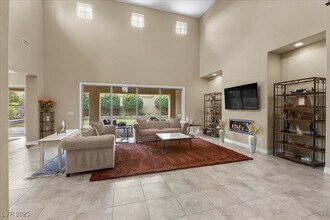 11 Carolina Cherry Dr in Las Vegas, NV - Building Photo - Building Photo