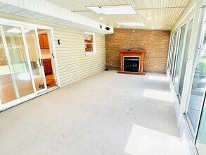 18 Stockton Rd in Kendall Park, NJ - Building Photo - Building Photo