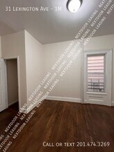 31 Lexington Ave in Jersey City, NJ - Building Photo - Building Photo