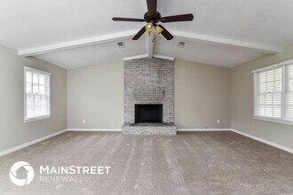 1318 Temple Johnson Rd in Loganville, GA - Foto de edificio - Building Photo