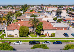 3861 Green Ave in Los Alamitos, CA - Building Photo - Primary Photo