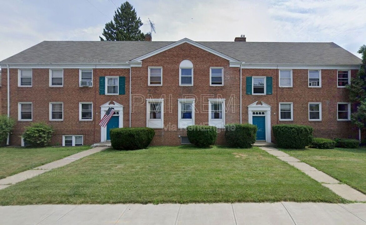 15109 Triskett Rd in Cleveland, OH - Building Photo