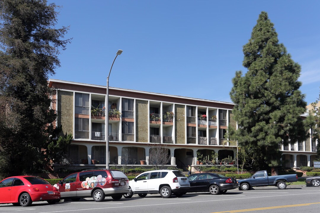 La Fayette Townhouse in Los Angeles, CA - Building Photo