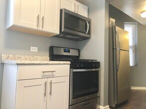 5735 S Calumet Ave in Chicago, IL - Building Photo - Building Photo