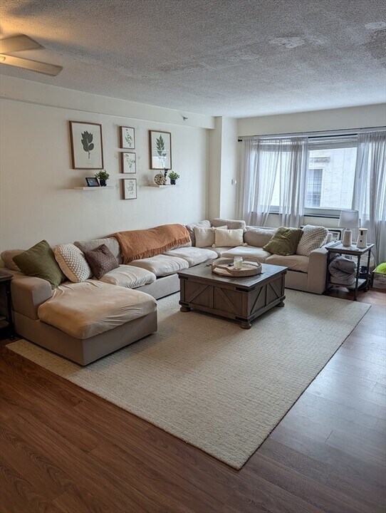 130 Bowdoin St in Boston, MA - Building Photo