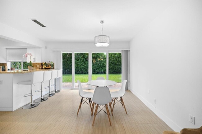 811 Capri St in Coral Gables, FL - Building Photo - Building Photo