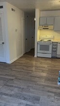 1008 Hickory Hill Ln in Nashville, TN - Building Photo - Building Photo