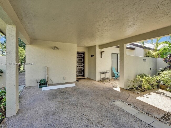 8511 Casa Del Lago in Boca Raton, FL - Building Photo - Building Photo