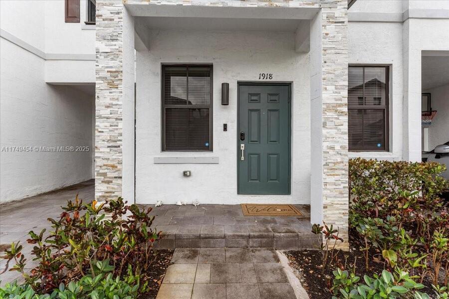 1918 SW 5th Blvd in Fort Lauderdale, FL - Building Photo