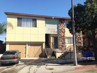 1573 Locust Ave in Long Beach, CA - Foto de edificio - Building Photo