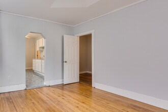 1739 N Rockwell St-Unit -1 in Chicago, IL - Building Photo - Building Photo