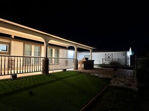 19238 E Starflower Dr in Queen Creek, AZ - Building Photo - Building Photo