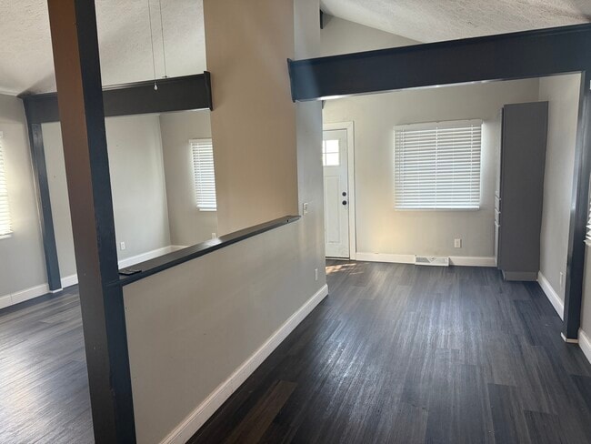 120 Lakeview Blvd in Painesville, OH - Building Photo - Building Photo