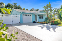 2587 Jaeger Dr in Delray Beach, FL - Foto de edificio - Building Photo