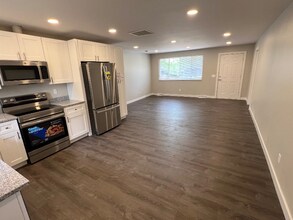 425 S Oak St in Denver, CO - Building Photo - Building Photo