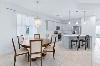 2590 Bella Vista Cir in Vero Beach, FL - Building Photo - Building Photo