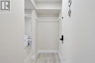 1 Elgin St N in Acton, ON - Building Photo - Building Photo