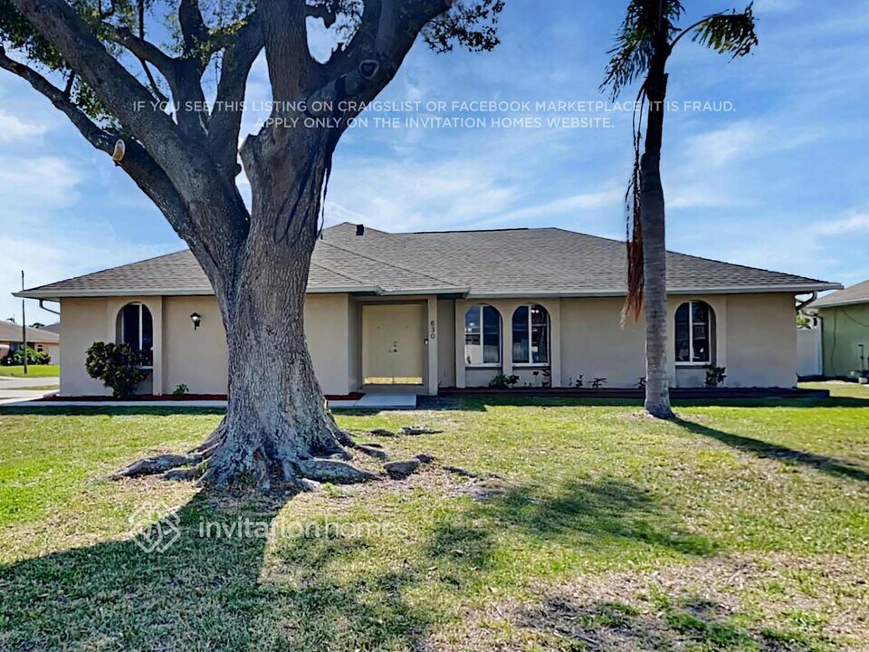 630 SE 2nd Ave in Cape Coral, FL - Building Photo