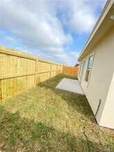 2012 Summerland Ln, Unit 1 in Edinburg, TX - Building Photo - Building Photo