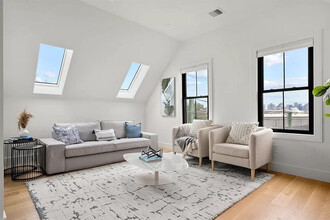 93 Cowper St, Unit 3 in Boston, MA - Building Photo - Building Photo